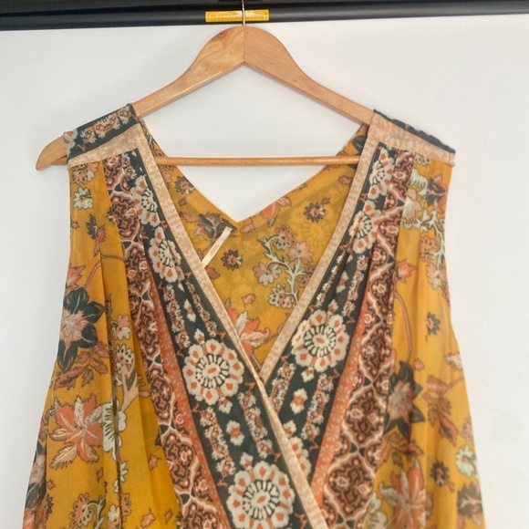 Free People M Havana Floral Print Surplice Top - Picture 7 of 12